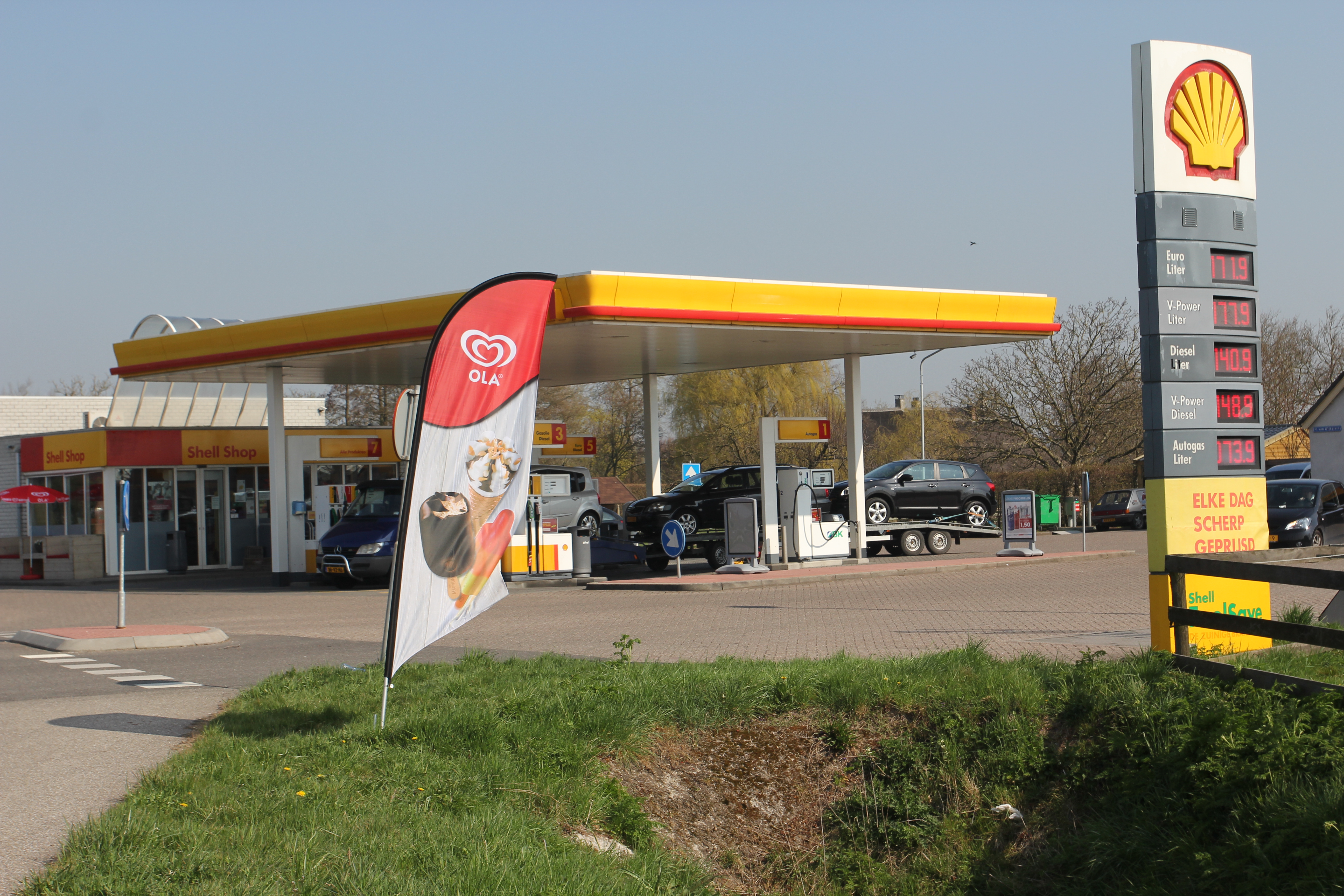 Shell van Wijk, tankstation, Ingen