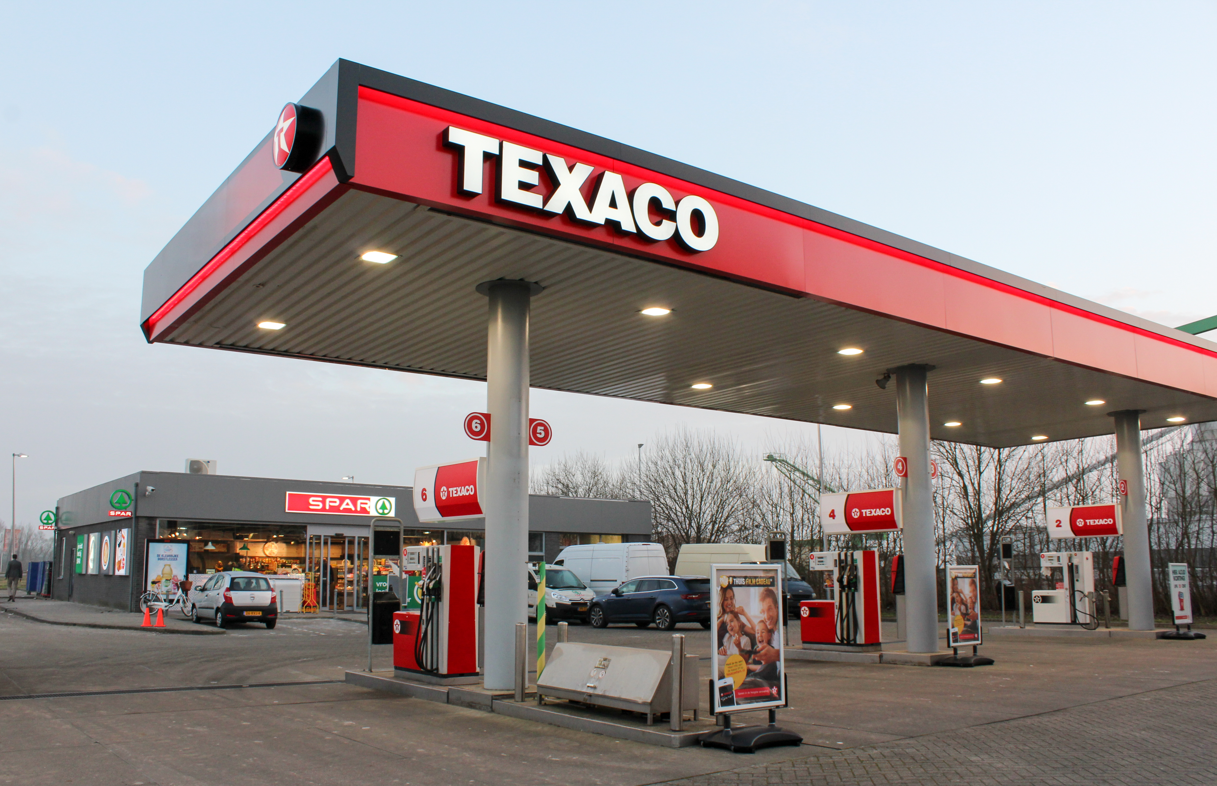 Eerste Spar-shop van Texaco geopend in Geertruidenberg | TankPro.nl