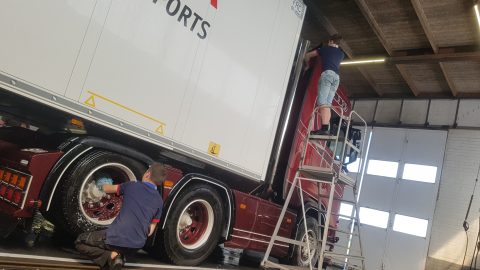 Truckwash Surhuisterveen