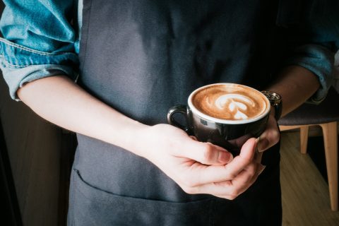 Hanex gaat in haar tankstations speciale koffie van Coffeelab schenken