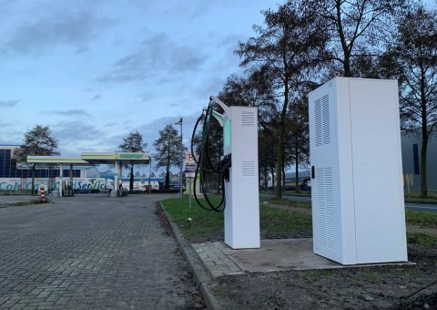 Greenpoint-tankstation Veghel verandert in laadplein voor auto’s én e-trucks
