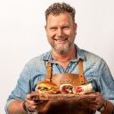 Shell zet ‘specials’ tv-kok Ralph de Kok op menukaart Shell-stations met bakery