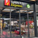 Onbemand TanQyou-tankstation bij Sneek krijgt vestiging Spare Rib Express