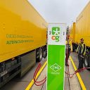 De DHL Group bouwt in Duitsland een eigen tankstationnetwerk met Bio-CNG brandstof. De klimaatneutrale brandstof zal worden geleverd door OG Clean Fuels. Het bedrijf uit Heerenveen zal ook de Duitse tankstations bouwen en exploiteren. De DHL-tankstations worden gerealiseerd bij geselecteerde pakketcentra.