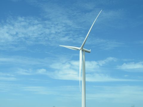 TotalEnergies Renewables Nederland heeft het IMVO Convenant Hernieuwbare Energie ondertekend. Binnen dit convenant zetten zonne- en windenergiebedrijven, brancheorganisaties, de Nederlandse overheid en vakbonden zich gezamenlijk in voor verduurzaming van de internationale productie- en installatieketens van windturbines en zonnepanelen.