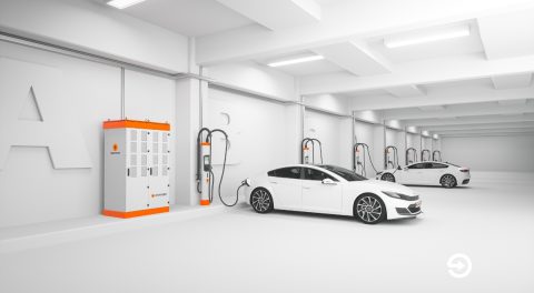 De Nederlandse leverancier en exploitant van laadvoorzieningen Orange Charging is een partnerschap aangegaan met Kempower, Fins fabrikant van snellaadoplossingen voor elektrische voertuigen en -materieel. De samenwerking richt zich op de verdeling van laders binnen de Benelux.