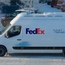 Bezorgdienst FedEx Express Europe test de komende twee weken in Utrecht en omgeving een op waterstof aangedreven Renault Master voor het bezorgen en ophalen van pakketten. De bestelbus heeft een bereik van 400 kilometer en is geproduceerd door Hyvia, een joint venture van Renault Group en Plug.