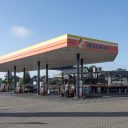 Berkman Energie Service, in Nederland goed voor een netwerk van ruim zeventig tankstations, bestaat dit jaar 121 jaar. Dit wordt op dinsdag 19 maart gevierd met wat het bedrijf noemt ‘spectaculaire prijskortingen’ aan de pomp bij bijna alle tankstations van het bedrijf.